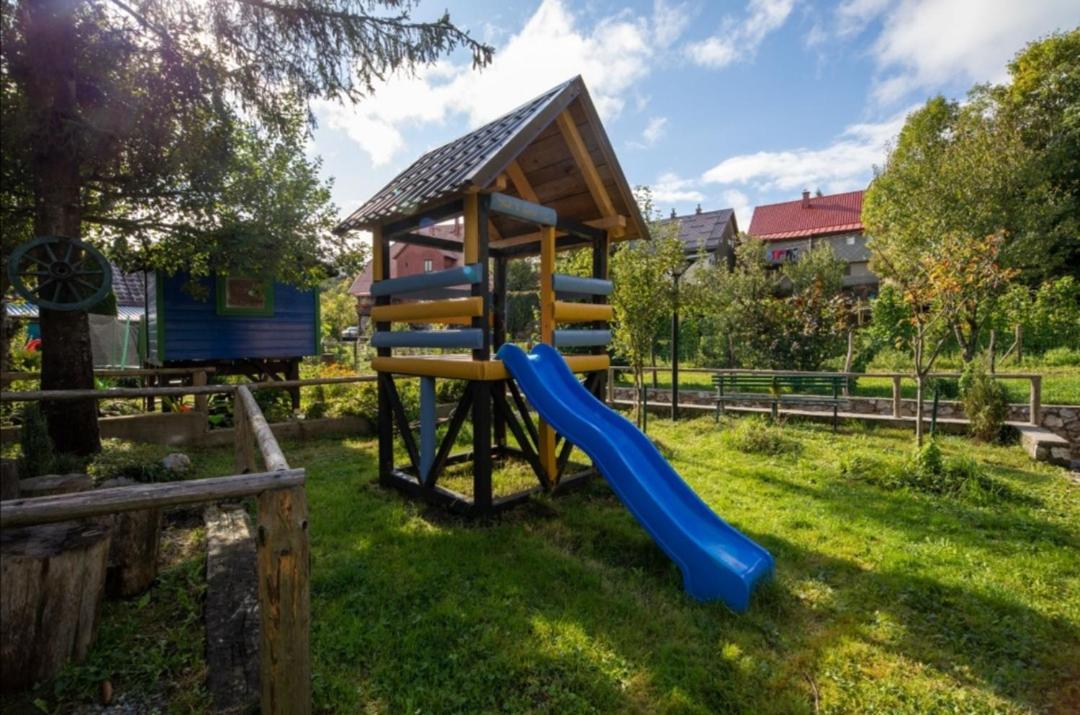 Holiday Home Lana Fužine Exteriör bild