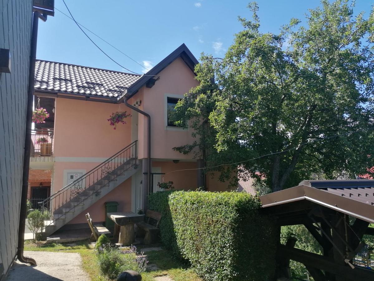Holiday Home Lana Fužine Exteriör bild